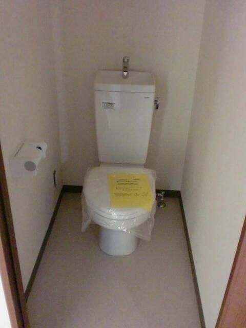 トイレ　ゆったりとした空間のトイレです