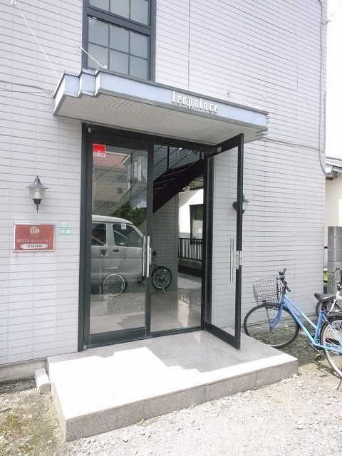 エントランス　★エントランスです★
