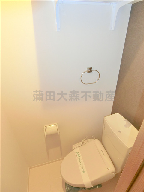 トイレ　温水洗浄便座付きのトイレ