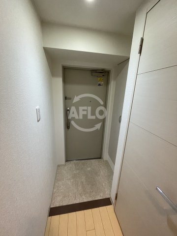 メゾンクラウン鷺洲の玄関写真