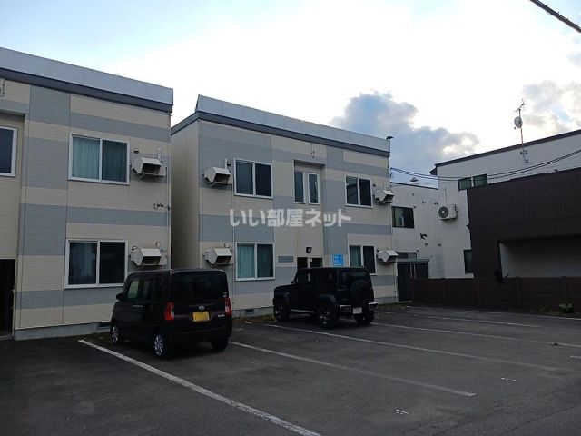 ラフレーズ8条通