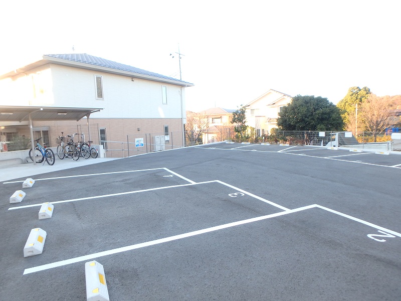駐車場　平置き駐車場あり☆