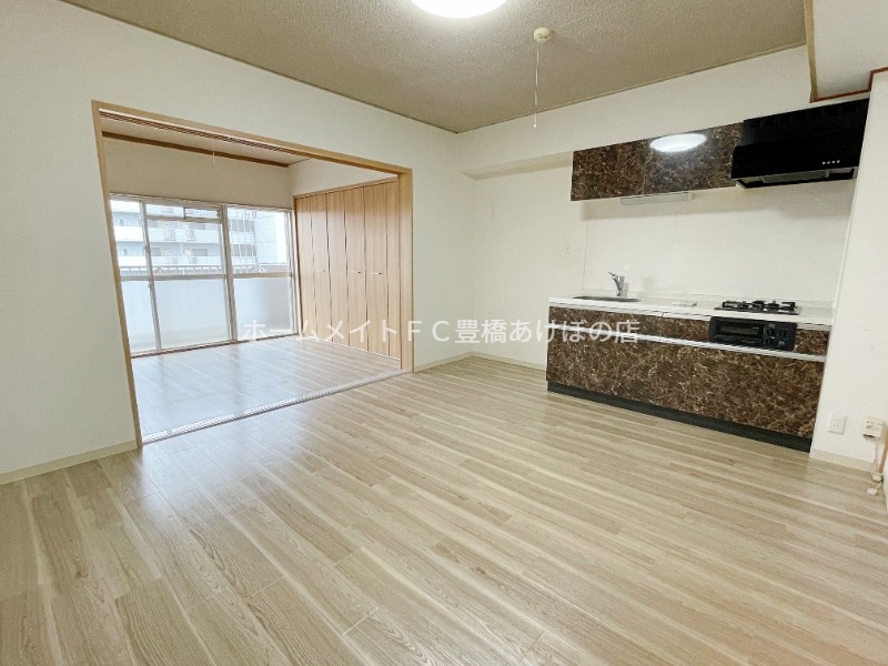 居室・リビング　同型別部屋写真