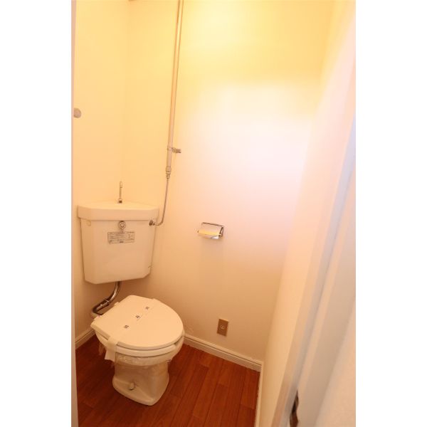 トイレ　清潔感のあるトイレです