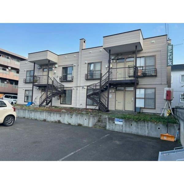 建物外観　外観は落ち着いています