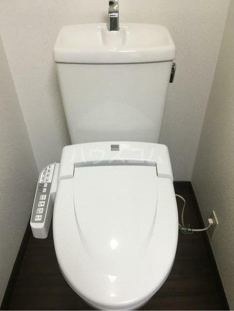東京メトロ東西線 葛西駅 徒歩6分 3階建 築37年のトイレ写真