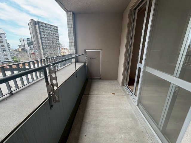 バルコニー　写真は同マンションの別のお部屋のものです