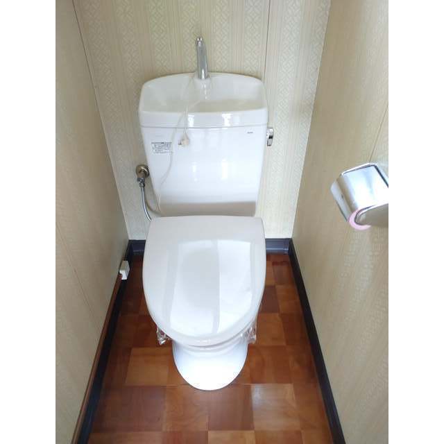 小松住宅のトイレ写真