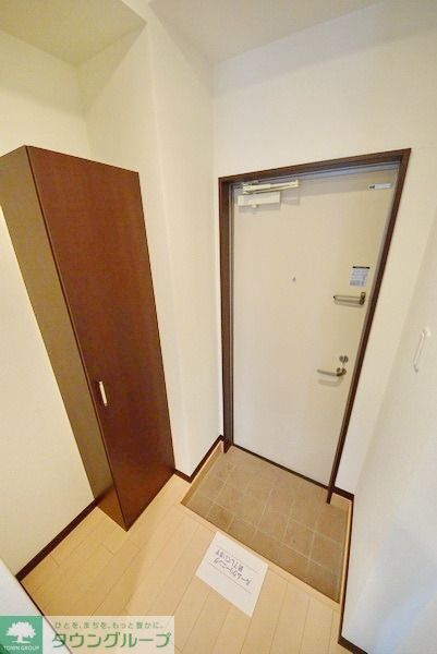 玄関　お問合せはタウンハウジングまで！※現地待合わせ相談可能