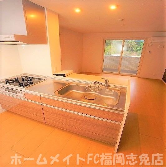 ＪＲ篠栗線 門松駅 徒歩13分 3階建 築11年の居間写真