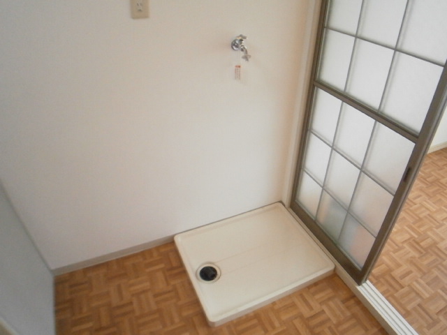 その他　洗濯機は室内に設置できます