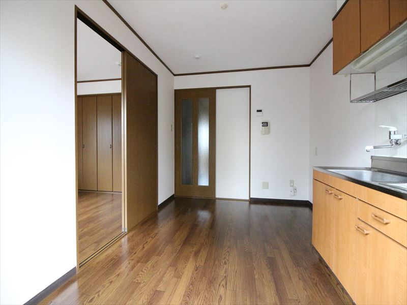 居室・リビング　南側ＤＫ6.1帖