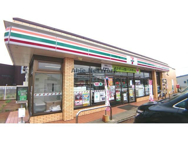 コンビニ　セブンイレブン長岡南七日町店（コンビニ）まで357m