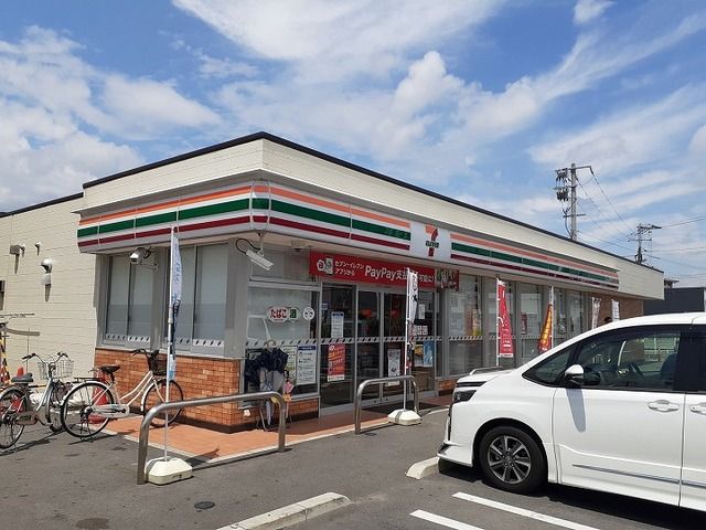 【岡山市中区下のアパートのコンビニ】