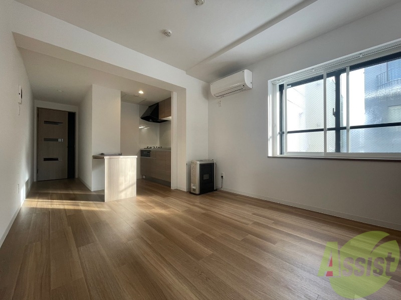 居室・リビング　広々としたリビングですね。使い勝手がよさそうですね！