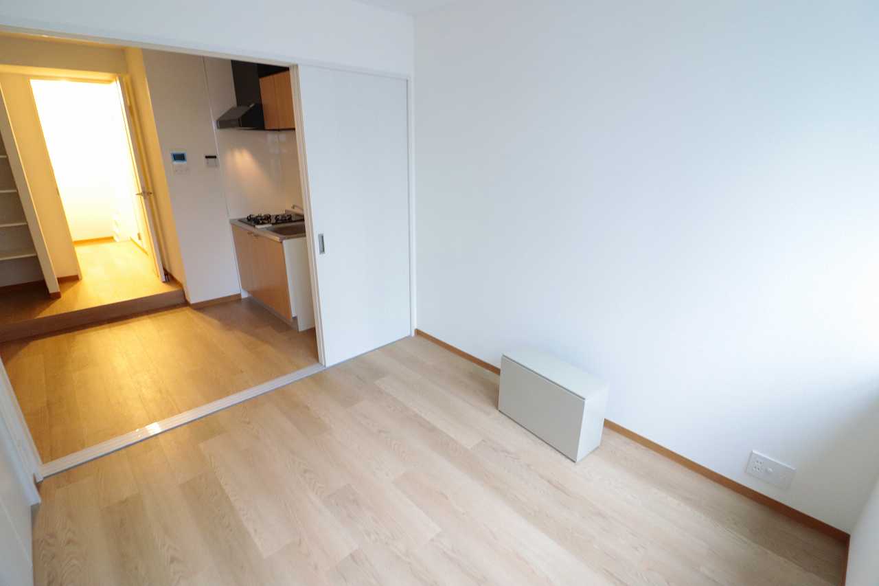 居室・リビング　※同物件、別部屋になります。