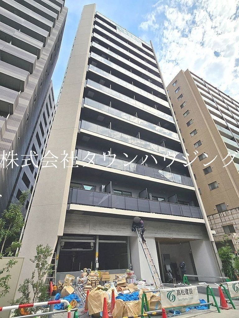 【港区虎ノ門のマンションの建物外観】