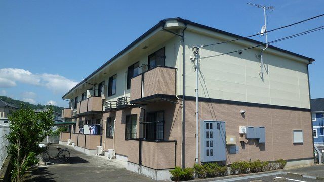 【北茨城市中郷町小野矢指のアパートの建物外観】