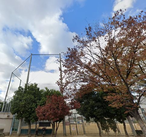 【大阪市東成区中道のマンションの公園】