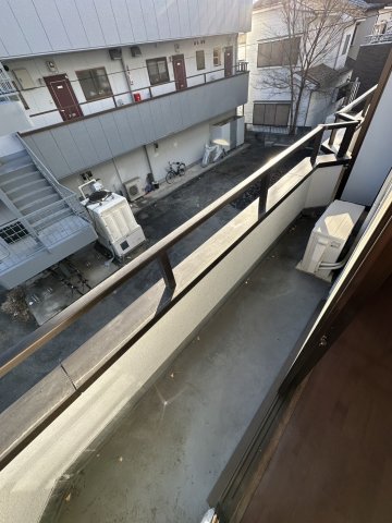 【行田市城西のマンションのバルコニー】