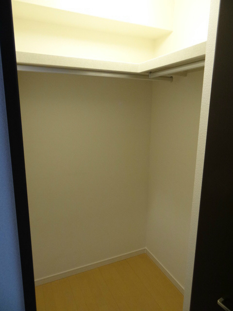 収納　ウォーキングクローゼット