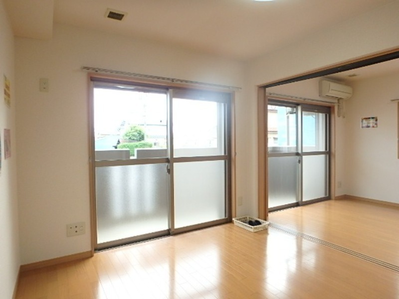 居室・リビング　図面と現状に相違がある場合には現状を優先