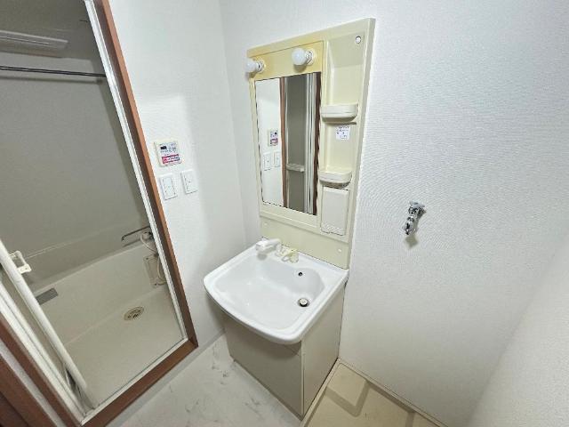 洗面設備　洗髪洗面化粧台