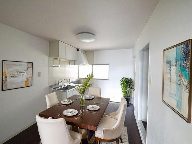 居室・リビング　CGで家具等を配置したもので家具等は含まれません