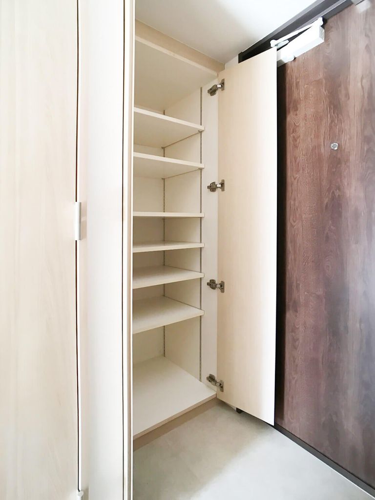 玄関　シューズボックス