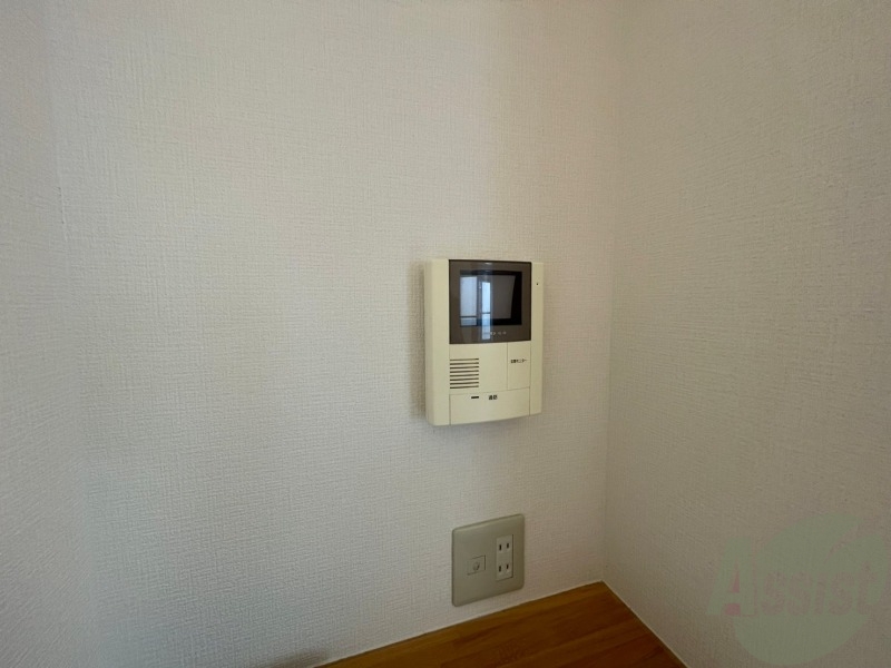 その他設備　ＴＶモニター付インターホンです。来客者の顔が見えるので安心！