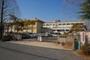 中学校　二名中学校（中学校）まで827m