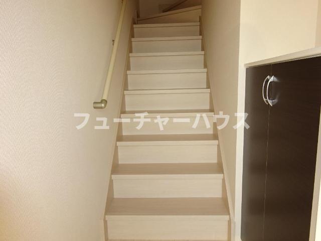 玄関　階段