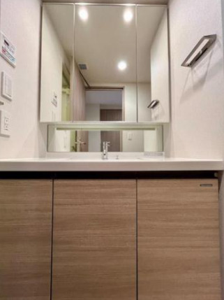 洗面設備　※別部屋の参考写真です。