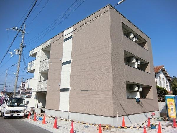 建物外観　全室角部屋！