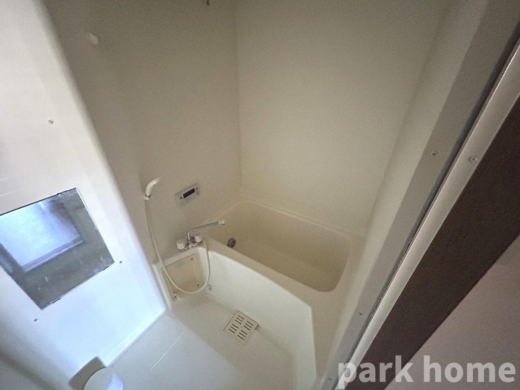 バス・シャワールーム　お風呂です ※清掃前