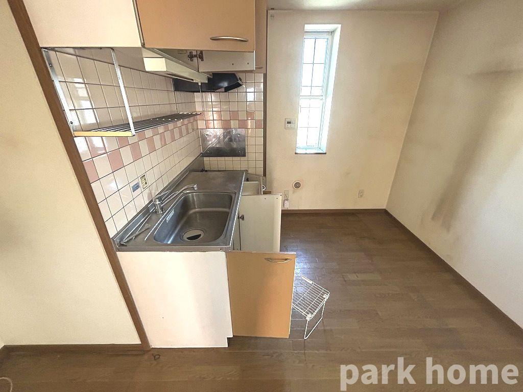 キッチン　お料理しやすいキッチンです ※清掃前