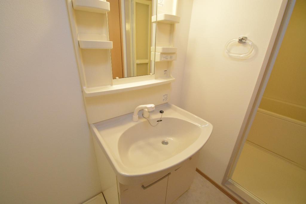 洗面設備　洗髪洗面化粧台