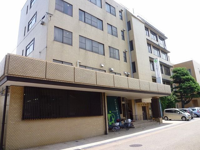 病院　アルペン室谷クリニック（病院）まで400m