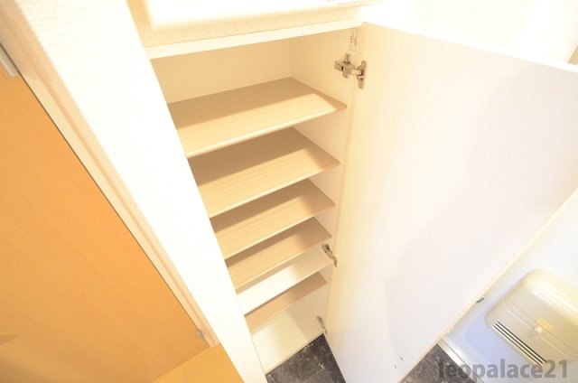 玄関　落ち着いた玄関です