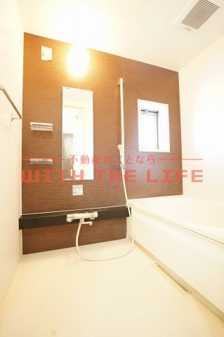 バス・シャワールーム　落ち着いた空間のお風呂です