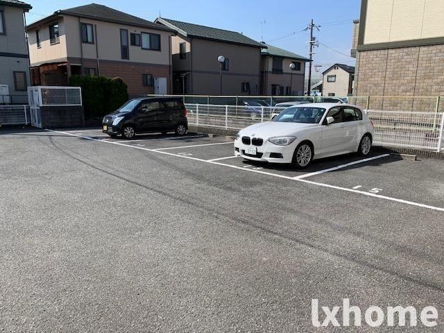 駐車場　駐車場があります