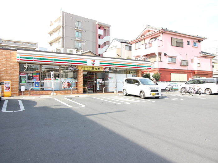 コンビニ　セブンイレブン日進駅東店（コンビニ）まで190m