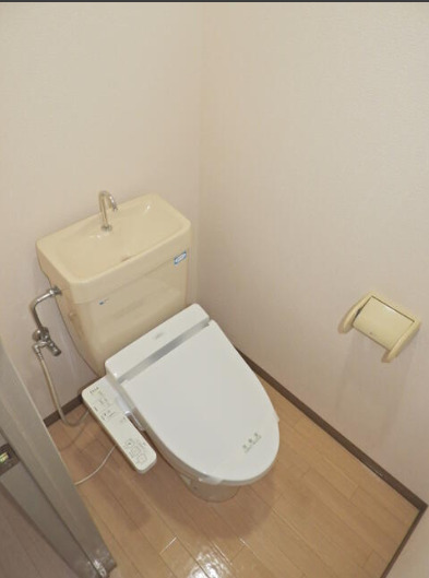 トイレ　コンパクトで使いやすいトイレです