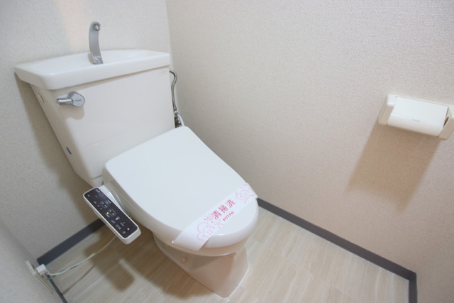 トイレ　洗浄便座付トイレ！