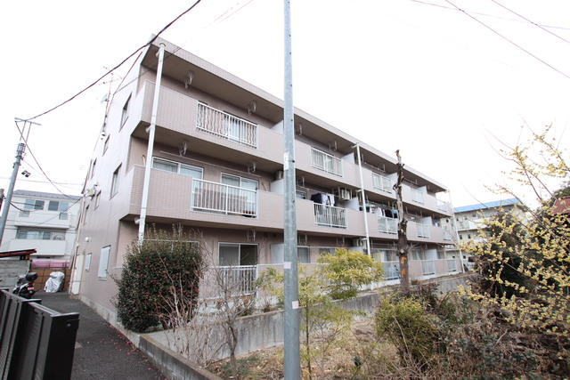 建物外観　鉄筋コンクリート造マンション！