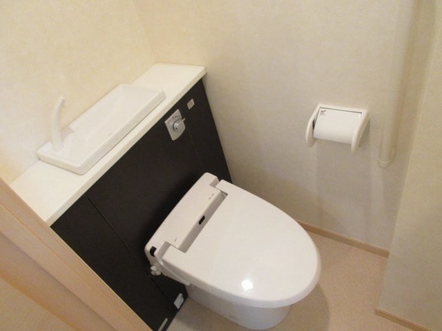 トイレ　温水洗浄便座付きトイレ♪