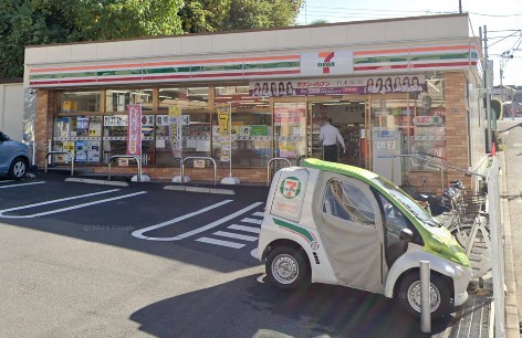 コンビニ　セブン-イレブン 横浜鶴見東寺尾３丁目店（コンビニ）まで32m