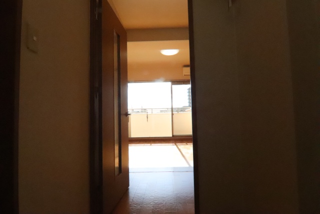 玄関　※別室の参考写真の為、現況優先です。