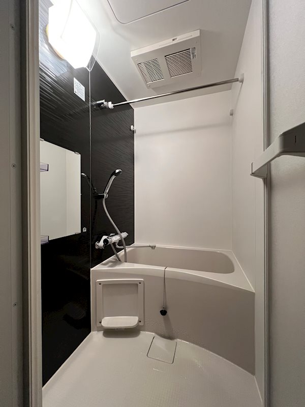 バス・シャワールーム　【女性のお一人暮らしでも安心のセキュリティ♪】住環境良好！