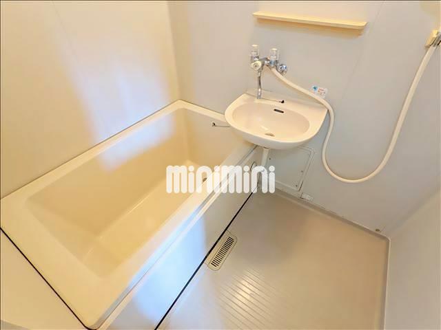 バス・シャワールーム　洗面付きバスルーム